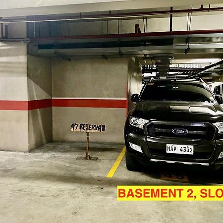 Ortigas 2 Bedroom Corner Unit With 2 Queen Across Shangrila Manila Bagian luar foto